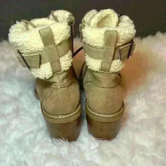 Madden Girl Faux Fur Lined Jansenn Tan Lace Up Ankle Boot Women Size 8.5 - Picture 4 of 9